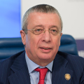 Вадим Клювгант