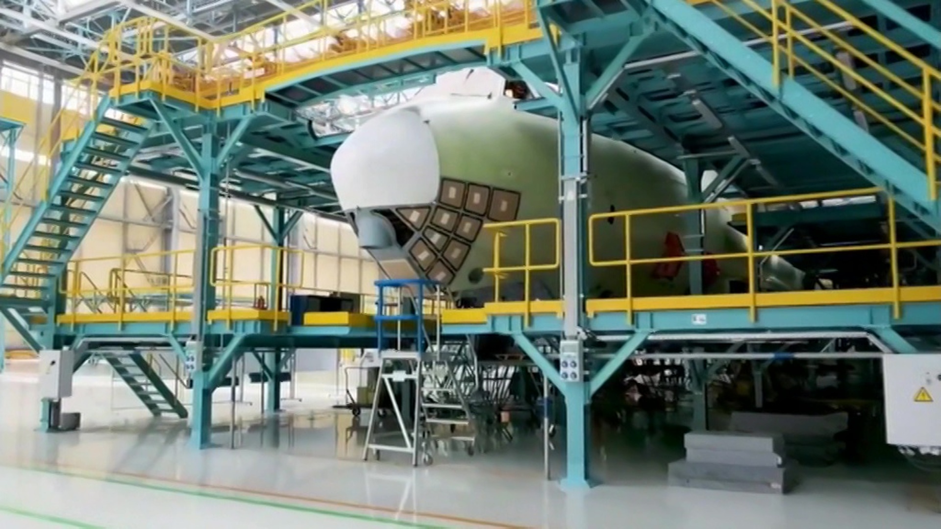 Глава ОАК Бадеха: корпорация сократила 30 млрд рублей непроизводственных затрат