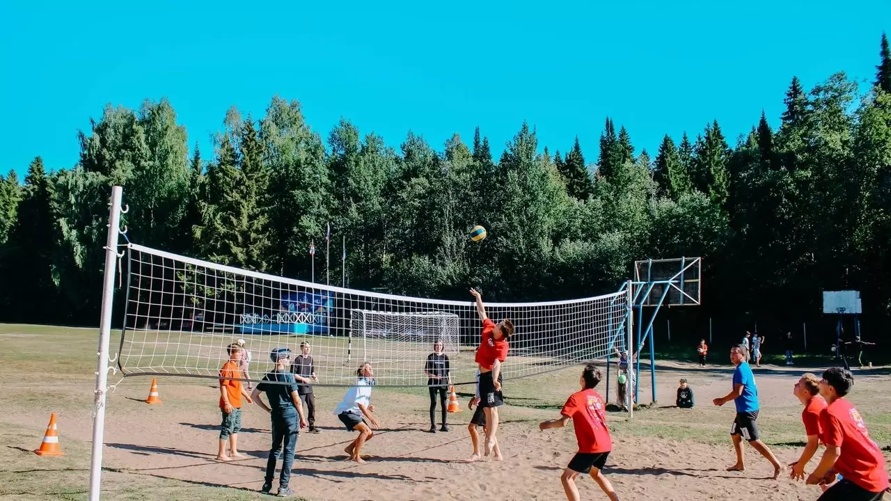 Во многих лагерях места выкупают спортивные и творческие команды Перми и края