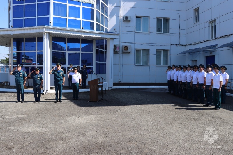 Сотрудников государственного пожарного надзора поздравили с профессиональным праздником