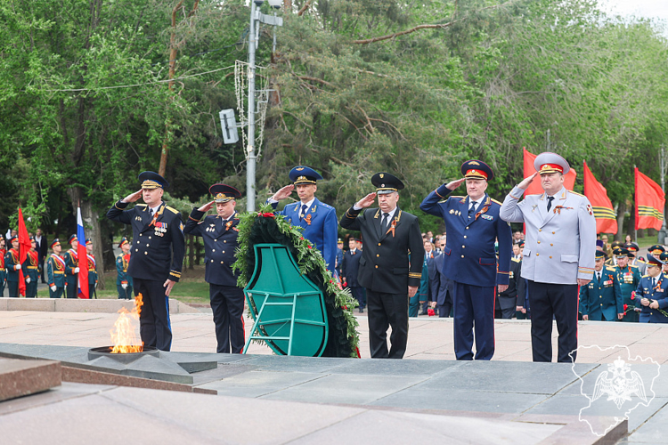 Руководитель регионального управления Росгвардии в Волгограде принял участие в памятном мероприятии, посвященном 79-й годовщине Победы