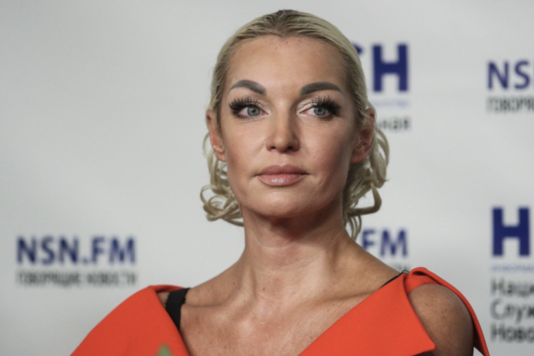 «Больно смотреть»: что знаменитости говорят о «Звездах под капельницей»