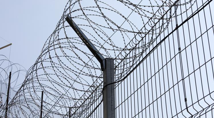 Жителя Белгородской области приговорили к 5 годам колонии за оправдание терроризма