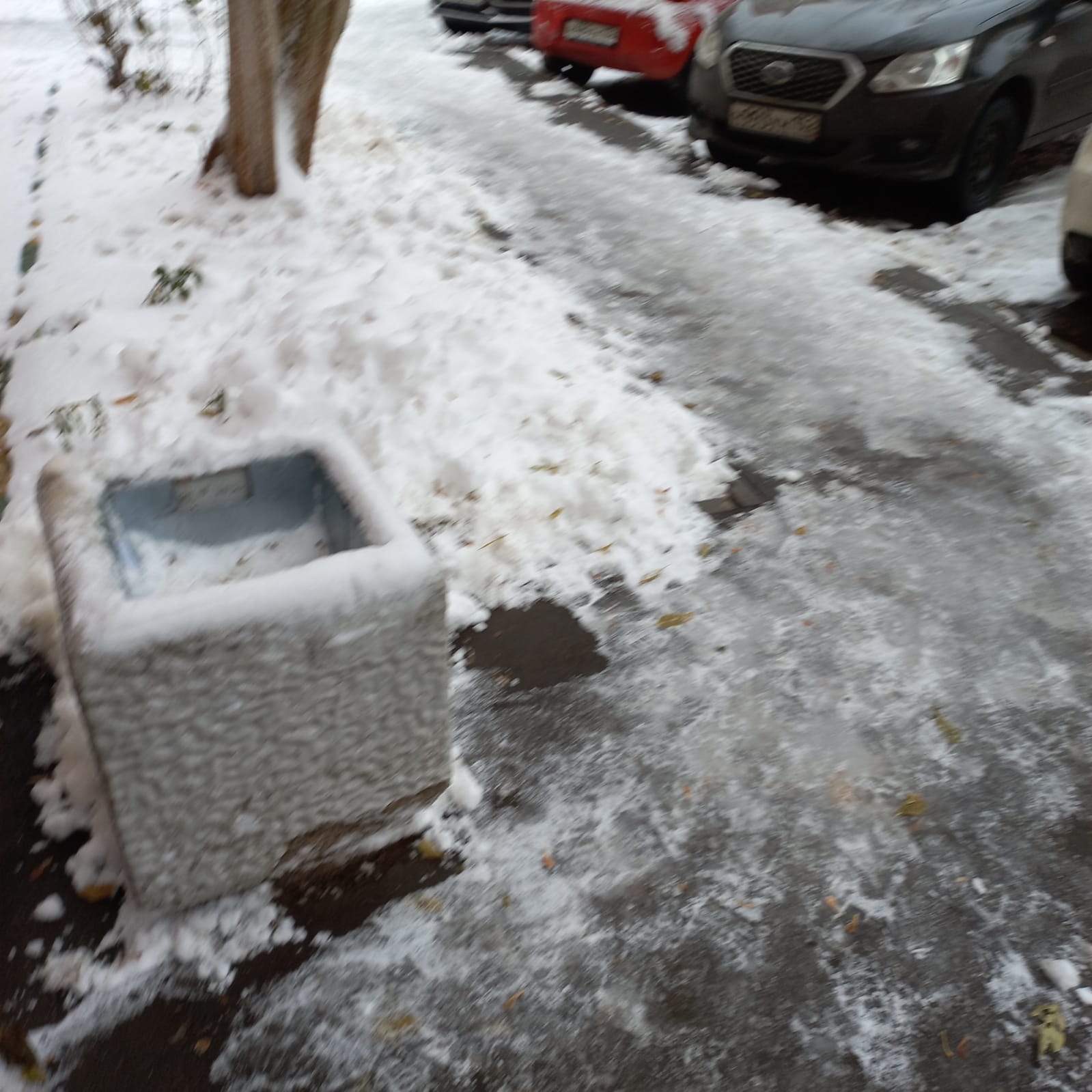 солнце растопило остатки снега. иван шутов липовый ковшик. растопило солнце снег радость на душе у всех птицы весело запели. остатки снега. апрель.