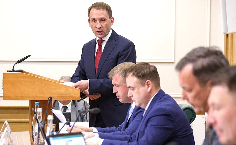 Парламентские слушания Комитета Совета Федерации по аграрно-продовольственной политике и природопользованию «О ходе реализации национального проекта «Экологическое благополучие»»