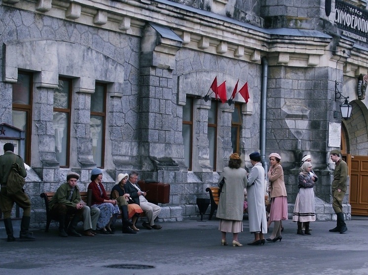 Как режиссер Худойназаров организовал в Крыму школу разведчиц