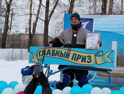 Ивановский рыбак получил мотособаку от «Пучежской рыбалки»