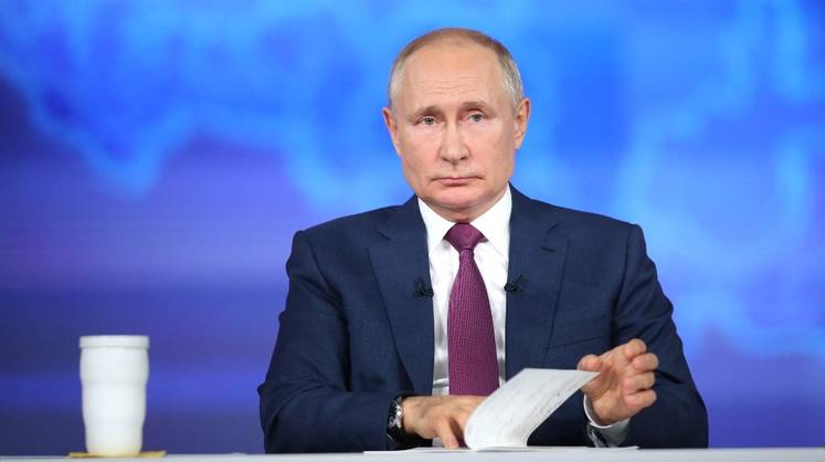 Путин: российский народ является колоссальной несокрушимой силой