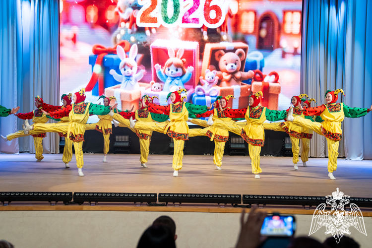 В Краснодаре дети росгвардейцев отправились в «Новогоднее путешествие»