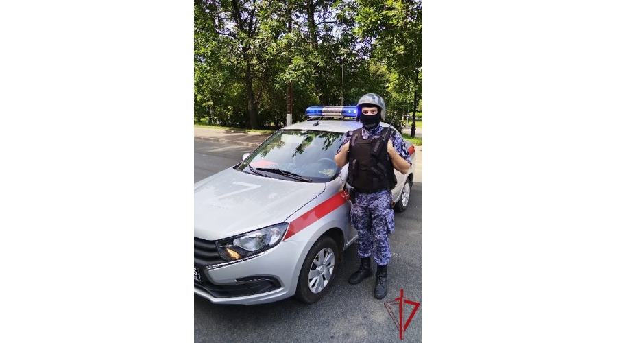 В Кронштадте сотрудники Росгвардии обследовали предмет, похожий на гранату