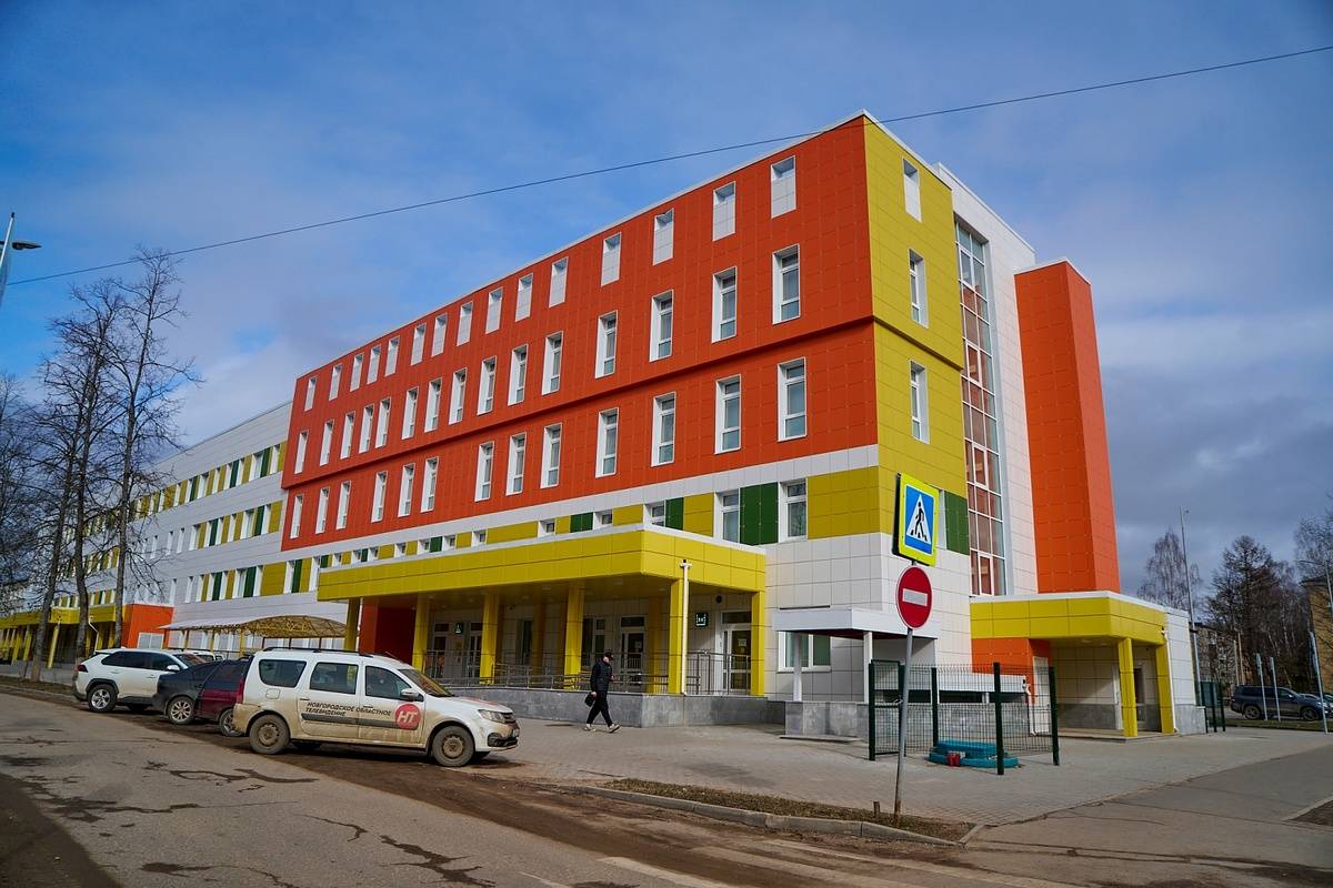 Детско-взрослая поликлиника в Боровичах получила лицензии на работу детских врачей.