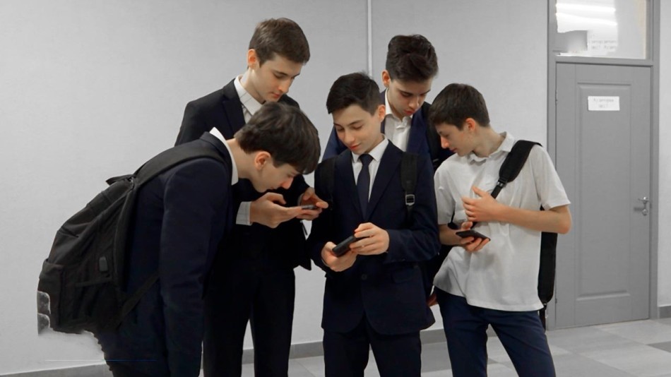 телефоны-в-школе1-0201.jpg