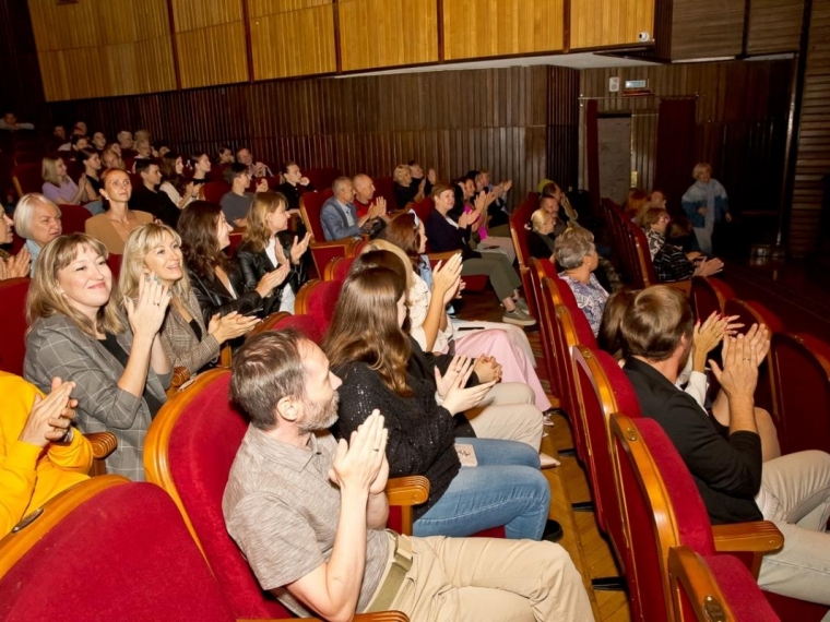 Омский музыкальный театр откроет 79-й сезон зрелищным гала‑концертом