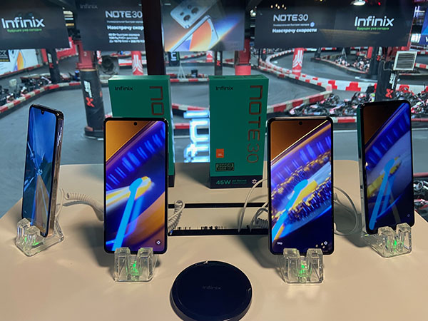 Cectdigi note 30 plus. Автономность iphone 11 pro. Samsung note 30 plus. Смартфон note 30 plus характеристики. Iphone 30 pro max.