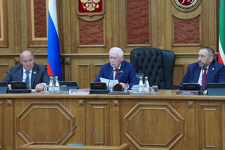 «Исполнимый, несмотря на риски…» — так кратко в разговоре с корреспондентом «БИЗНЕС Online» председатель комитета Госсовета РТ Леонид Якунин охарактеризовал бюджет Татарстана на 2026 год