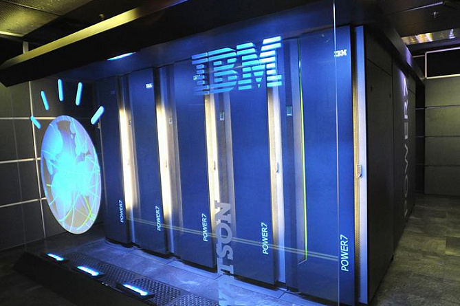 IBM уволит 1,5% сотрудников, акции компании подешевели