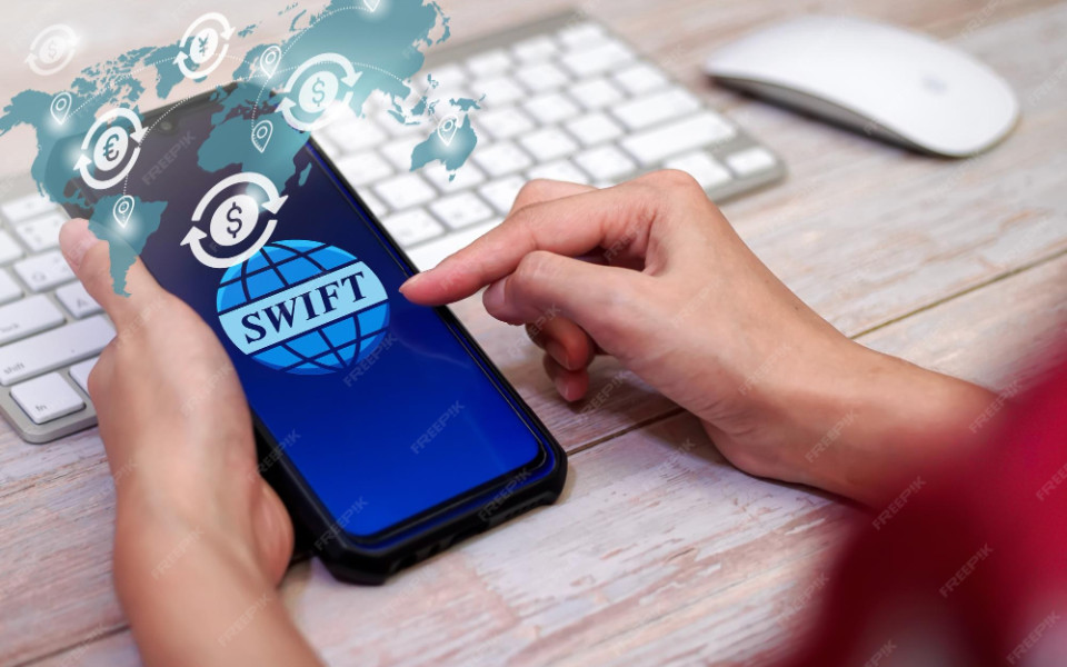 Открытие карты SWIFT: инструкция для россиян