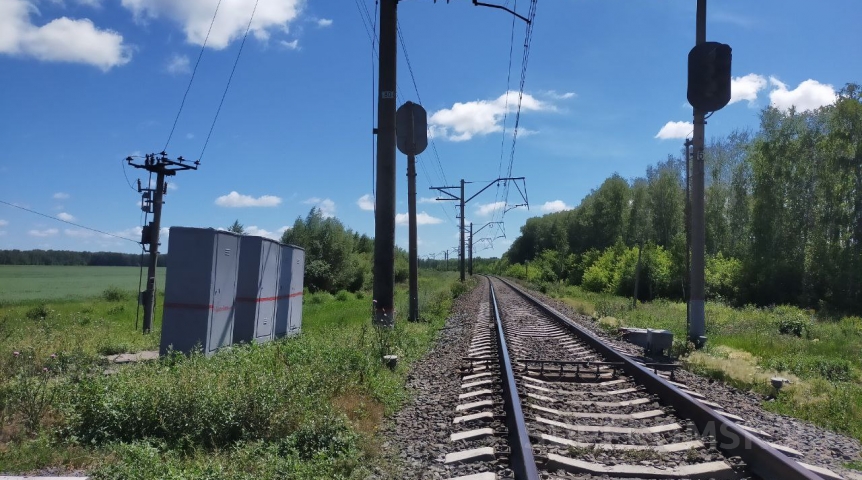 В Омске женщины нарушили правила на железной дороге: одна погибла