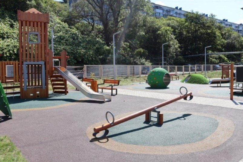 Детская площадка пресс-служба министерства ЖКХ Сахалинской области