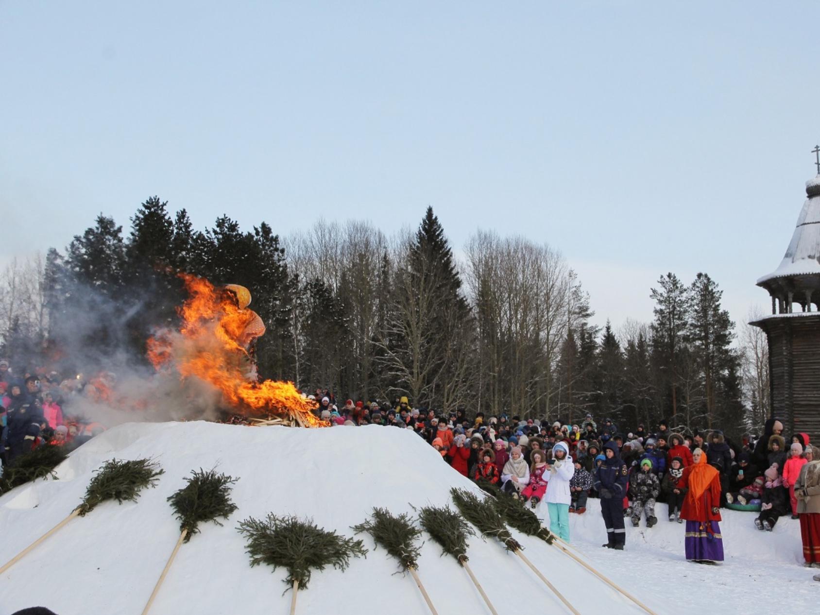 Проводы масленицы. Встречаем масленицу. Масленица в малых карелах архангельск 2023. Масленица в архангельском. Что за масленица объедуха.