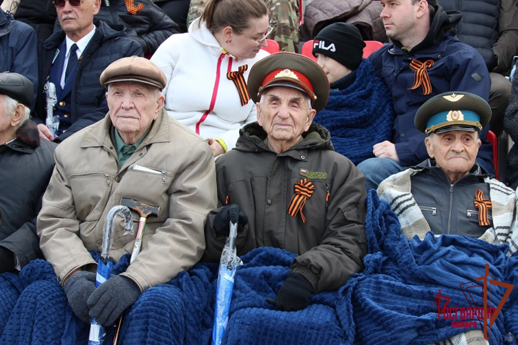 Росгвардейцы приняли участие в парадах и торжественных маршах в Приволжье