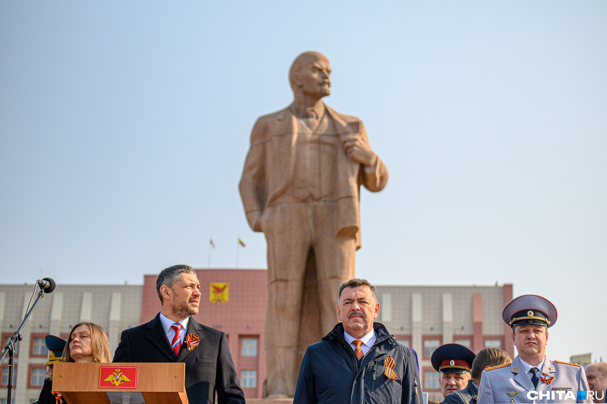 Губернатор Забайкальского края Александр Осипов, глава Читы Евгений Ярилов и начальник Забайкальского УМВД на транспорте Александр Меринов
