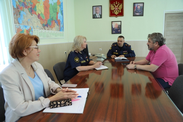 Начальник уфсин версткин. Начальник службы управления фсин приморского края. Межрайонная прокуратура. Прокуратура города дубны. Сизо 1 приморский край.