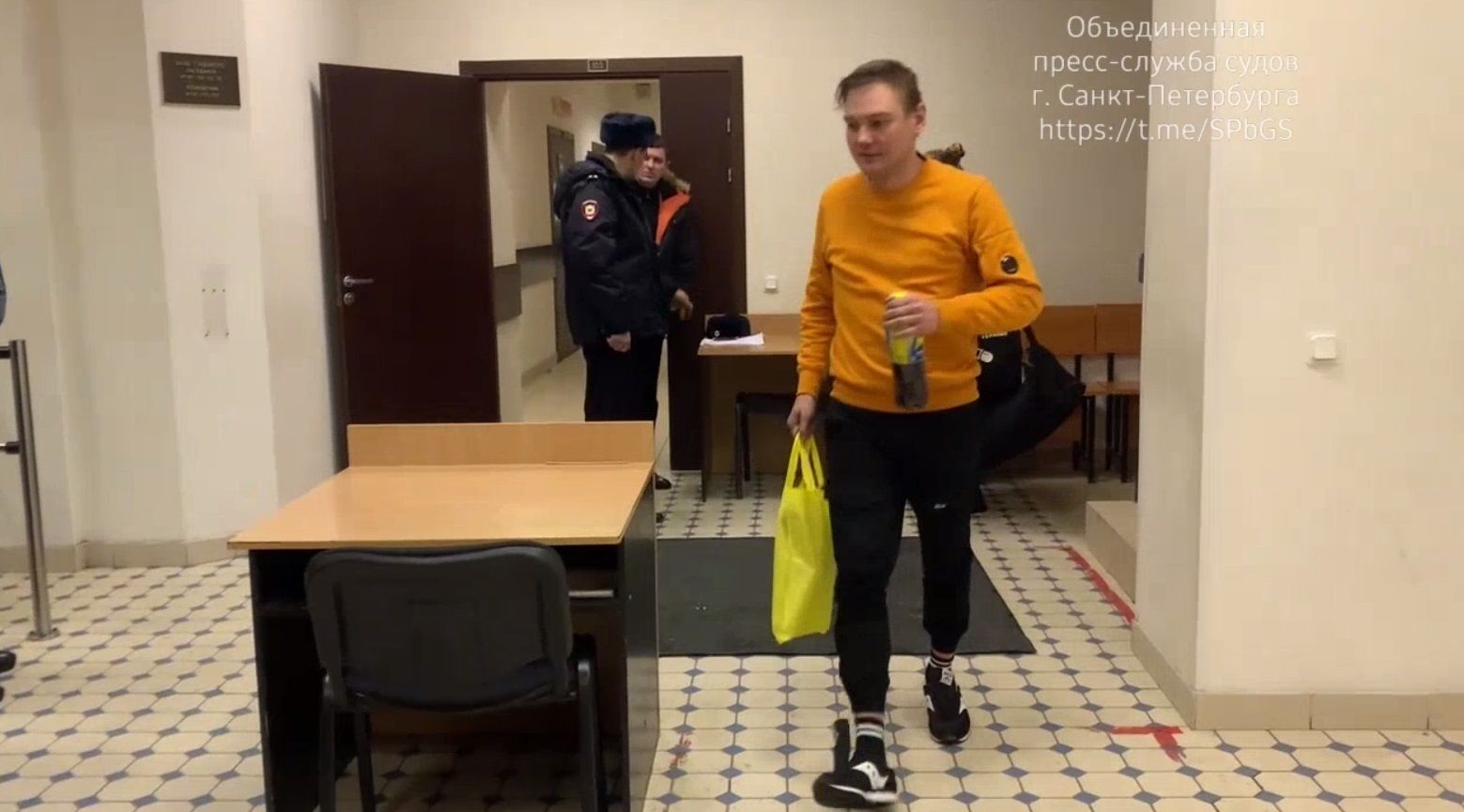 в питере солист группы щенки. группа щенки солист солист. ночные псы группа. в питере солист группы щенки. клавишник группы звери.