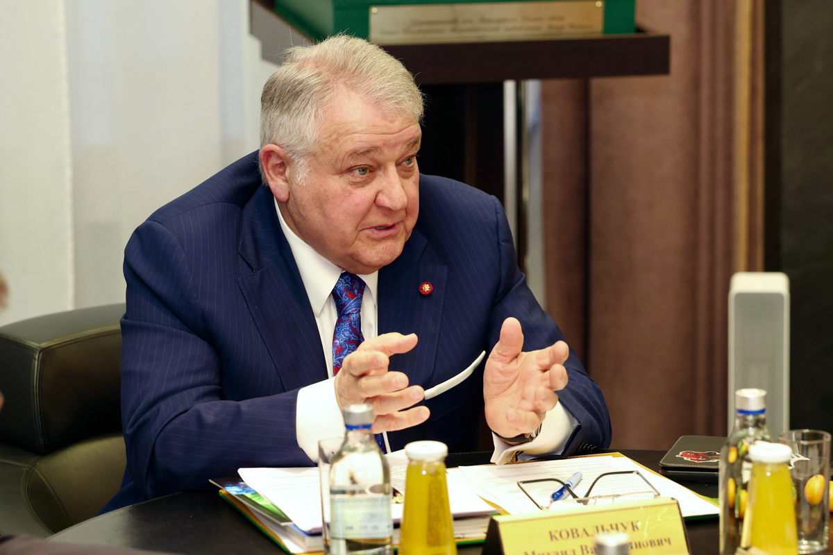 Президент НИЦ «Курчатовский институт» Михаил Ковальчук провёл ежегодное заседание Наблюдательного совета 