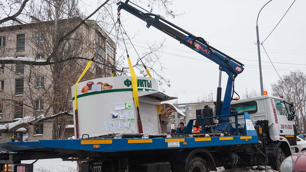 Губернатор Паслер остановил снос киосков