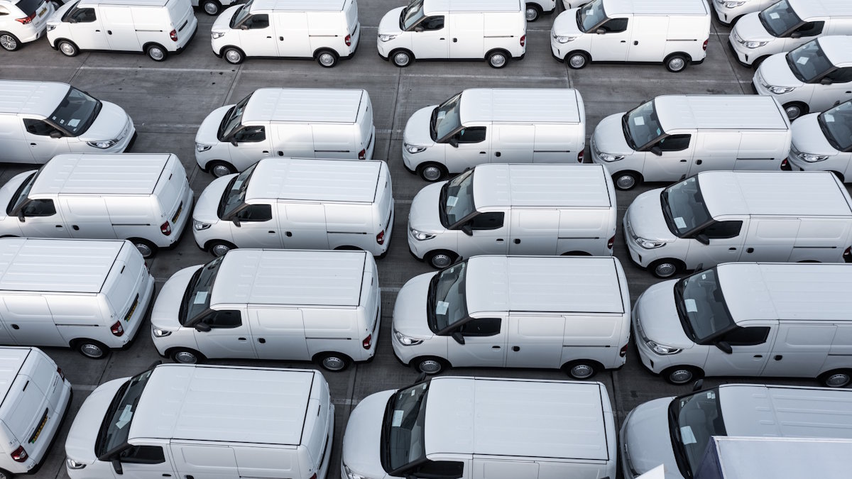 Продажи LCV упали за год на 38%