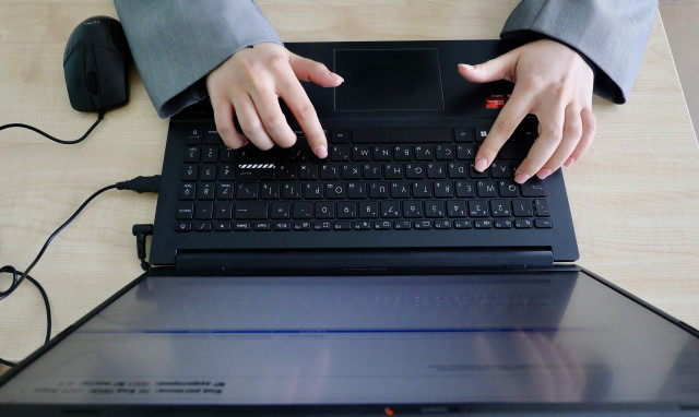 Работодатели ХМАО все чаще ищут тех, кто разбирается в нейросети