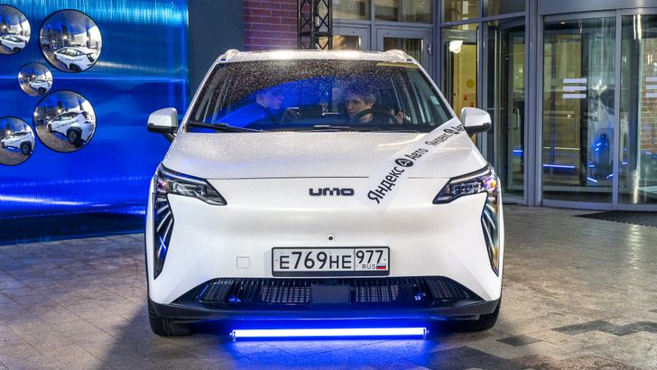 «Алиса» за рулем: что умеет новый российский автомобиль с голосовым управлением
