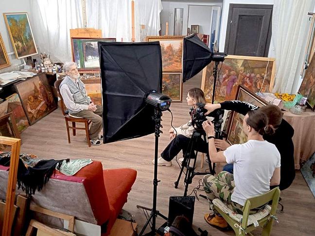 саратовское художественное училище имени а. училище штиглица в санкт-петербурге. третьяковский музей в москве. строгановская академия художеств в москве. художник владимир марьин.