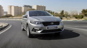 На первых фоторендерах представили новую LADA Priora 2023