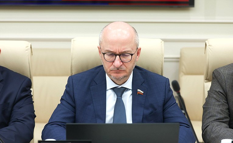 Олег Цепкин