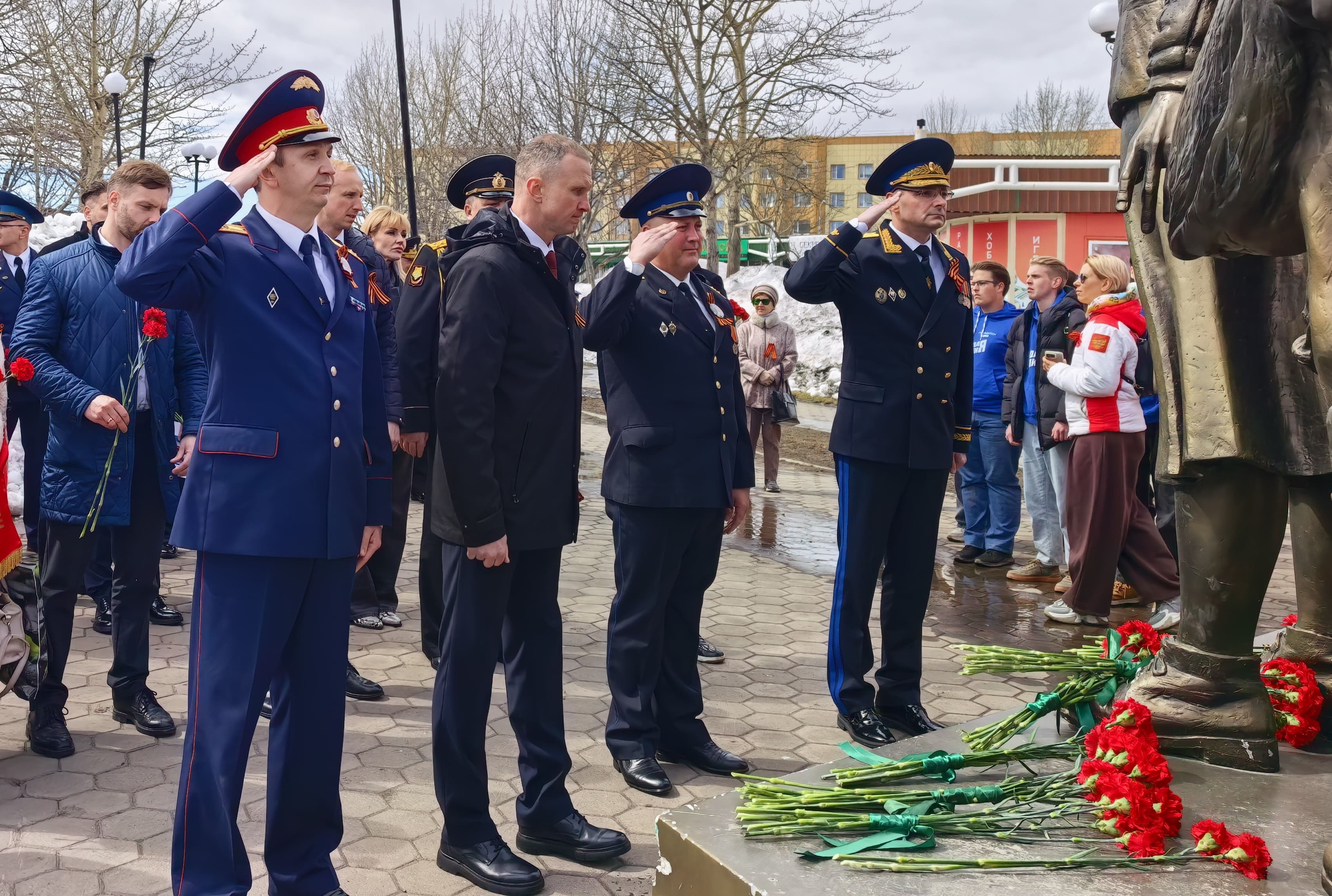 В парке Победы почтили память Героев Великой Отечественной войны 