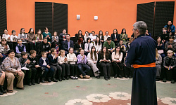 Дети из Бурятии и подшефного Старобешевского района посетили празднование Сагаалгана в Москве