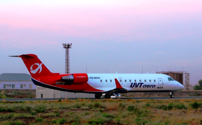 задержали самолет. стойка регистрации. самолеты астрахань-сочи. сочи краснодар самолет utair. прямой перелет казань сургут.