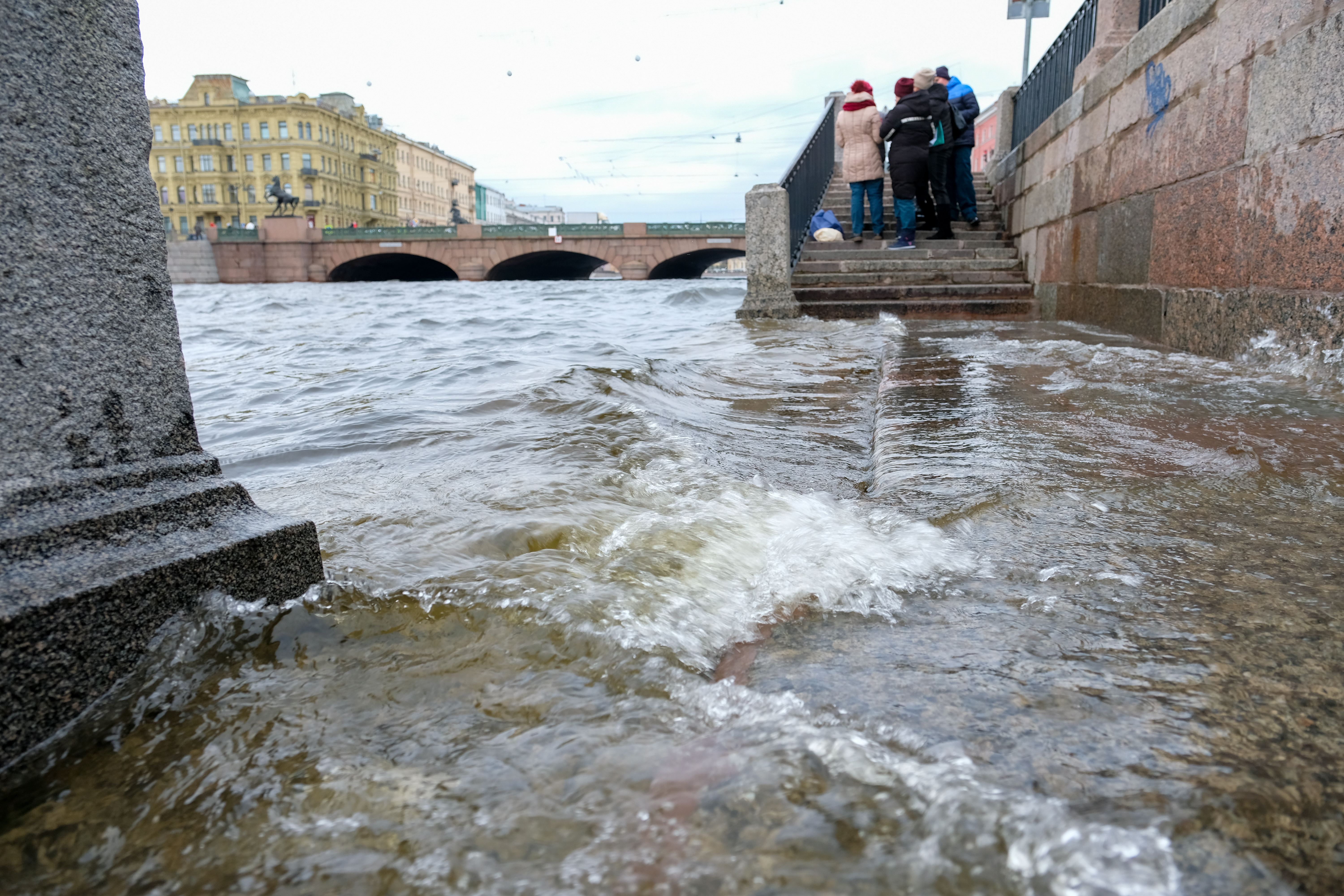 Сильный ветер в санкт петербурге