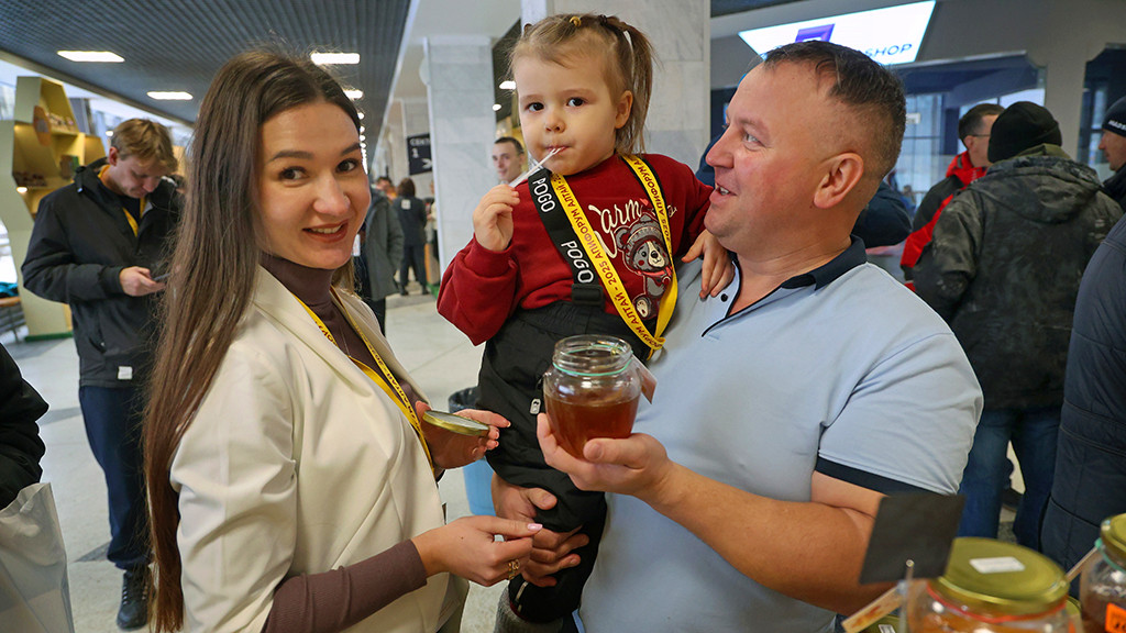 Алтайский край – лидер по производству товарного меда в России Фото №1