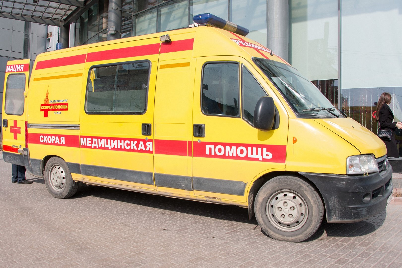 скорая медицинская помощь россии. машина скорой помощи. медицинская машина. урал скорой помощи. "автомобиль скорой помощи " rdm-a04.