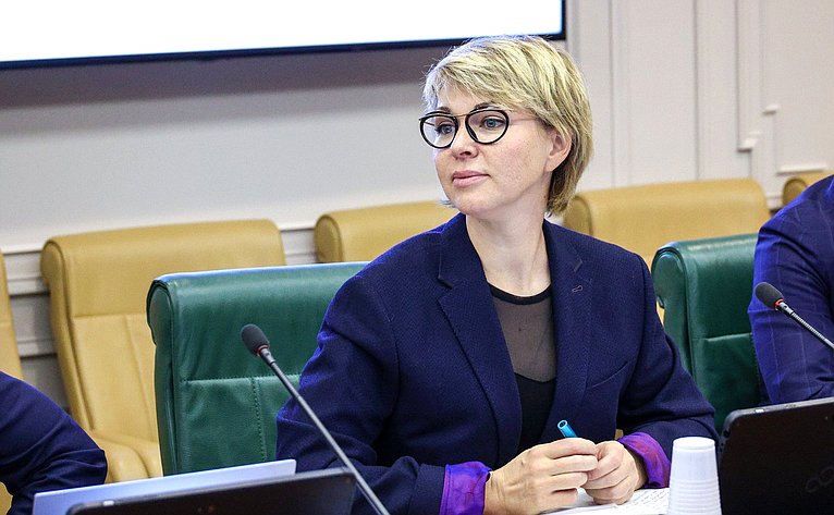 Круглый стол на тему «О совершенствовании моделей рынка, отраслевой и антимонопольной политики в условиях динамично развивающихся рынков телекоммуникаций и информационных технологий»