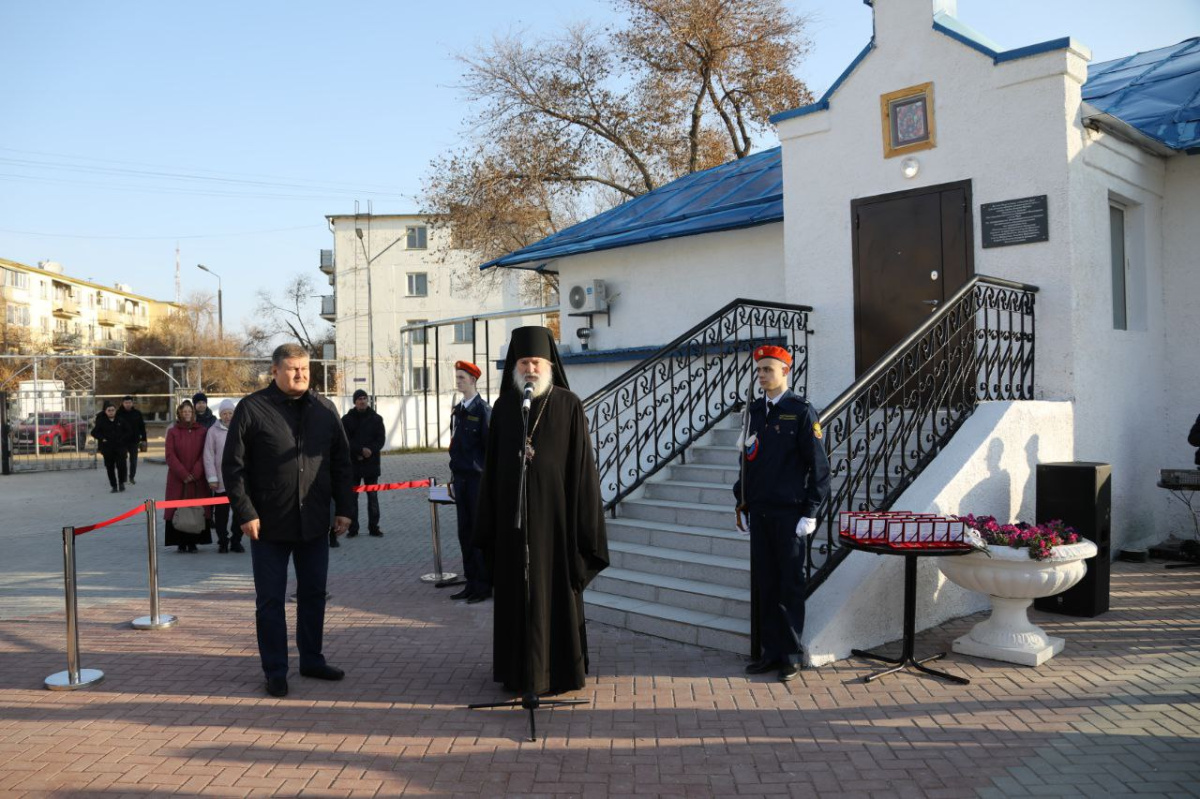 В казахстанском Байконуре освящен храм в честь иконы Божией Матери «Неопалимая Купина» новообразованной женской монашеской общины