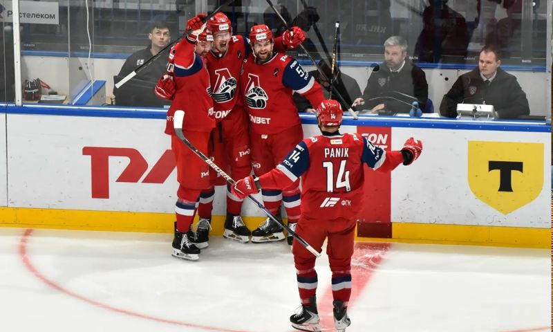 «Локомотив» третий год подряд выходит в финал Кубка Гагарина
