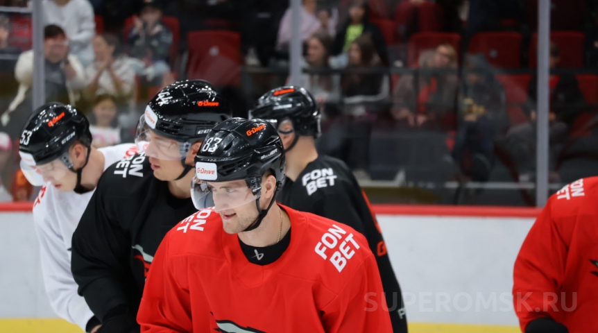 Омский «Авангард» сыграет против «Металлурга» без травмированного нападающего
