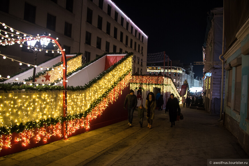 Новогодняя снежная Москва