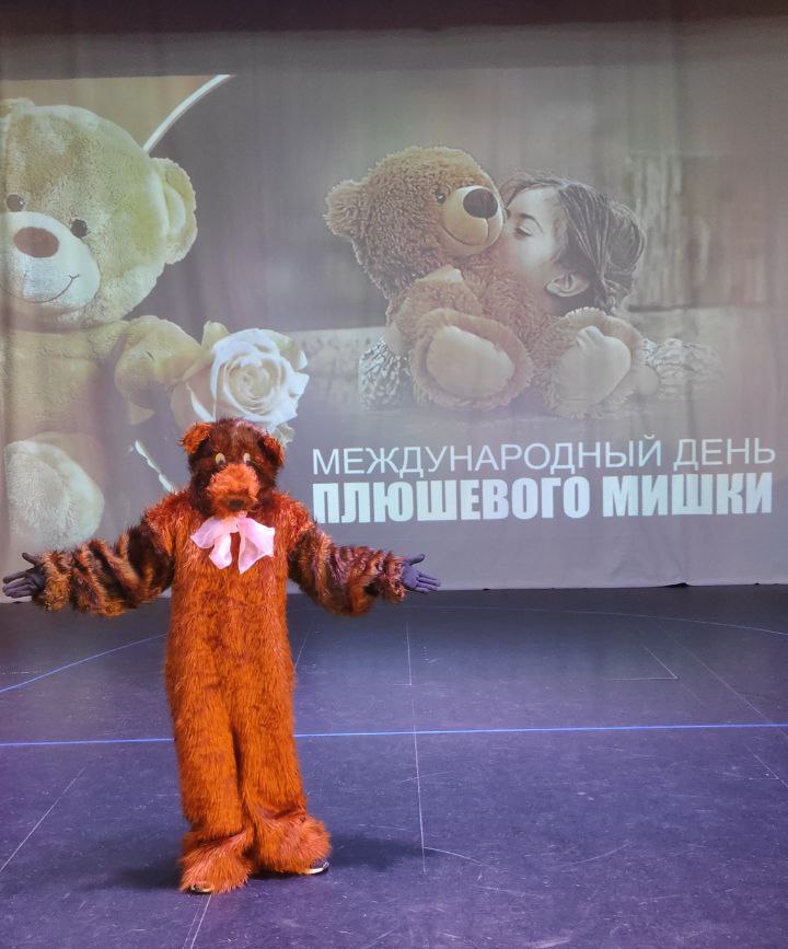 1000000 мишек. 1000000 Игрушек. Мишка на 1000000. Мишки за миллион.