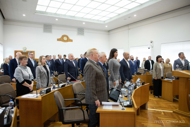 Участие в 53-ей сессии Законодательного Собрания Вологодской области (24.09.2025) 1 (Фото пресс-службы ЗСО)