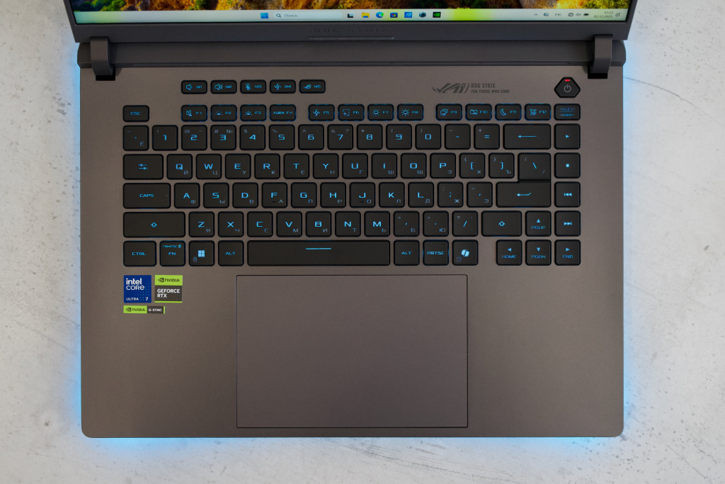 ASUS ROG Strix G16 (G615LR)